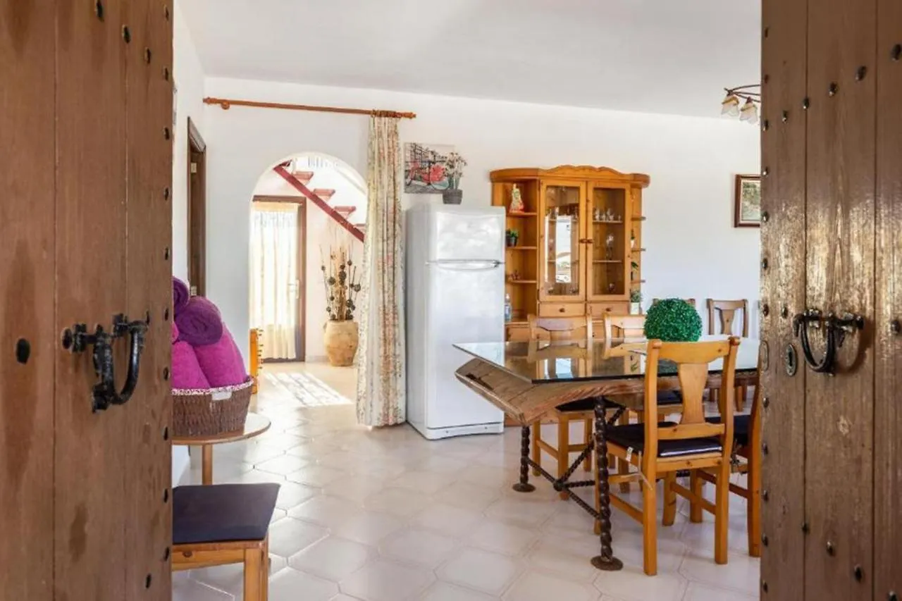 Chalet Villa Sa Llimonera By Slow Villas Llombarts